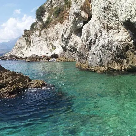 Golden 3* Himare