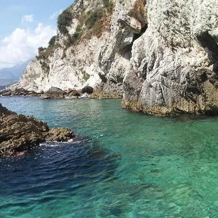Golden 3* Himare